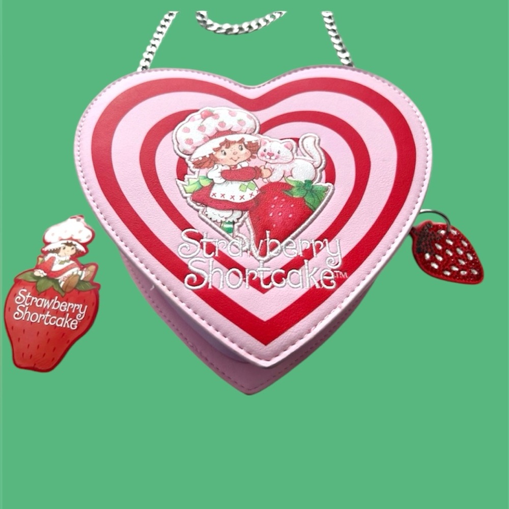NWT!Strawberry Shortcake Heart-Shaped Custard Strawberry Key Chain Crossbody Bag